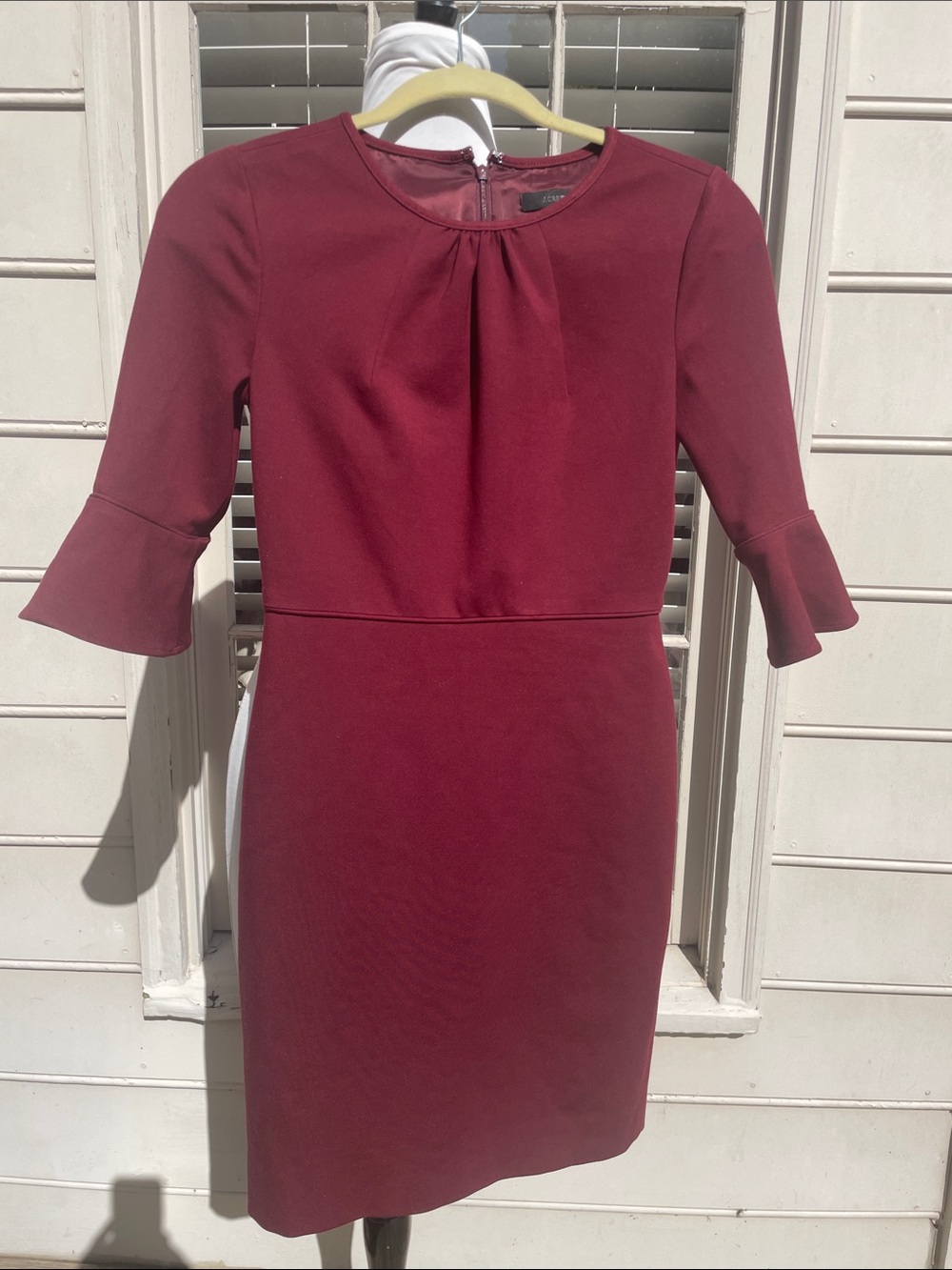 EUC- J.Crew Burgundy Bell Sleeve Sheath Dress Size 2P